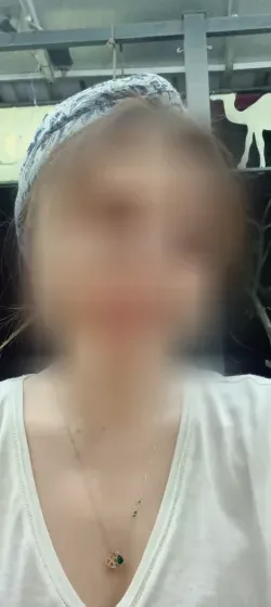 Anna, 36