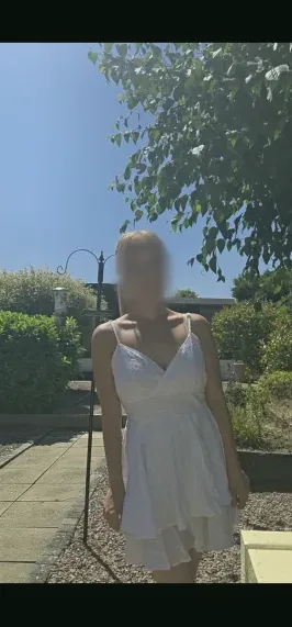 Corinna, 31
