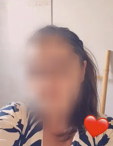 Emilia, 39
