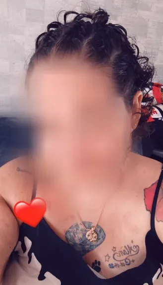 Hannah, 40
