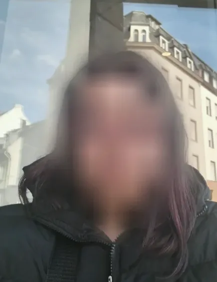 Isabella, 36